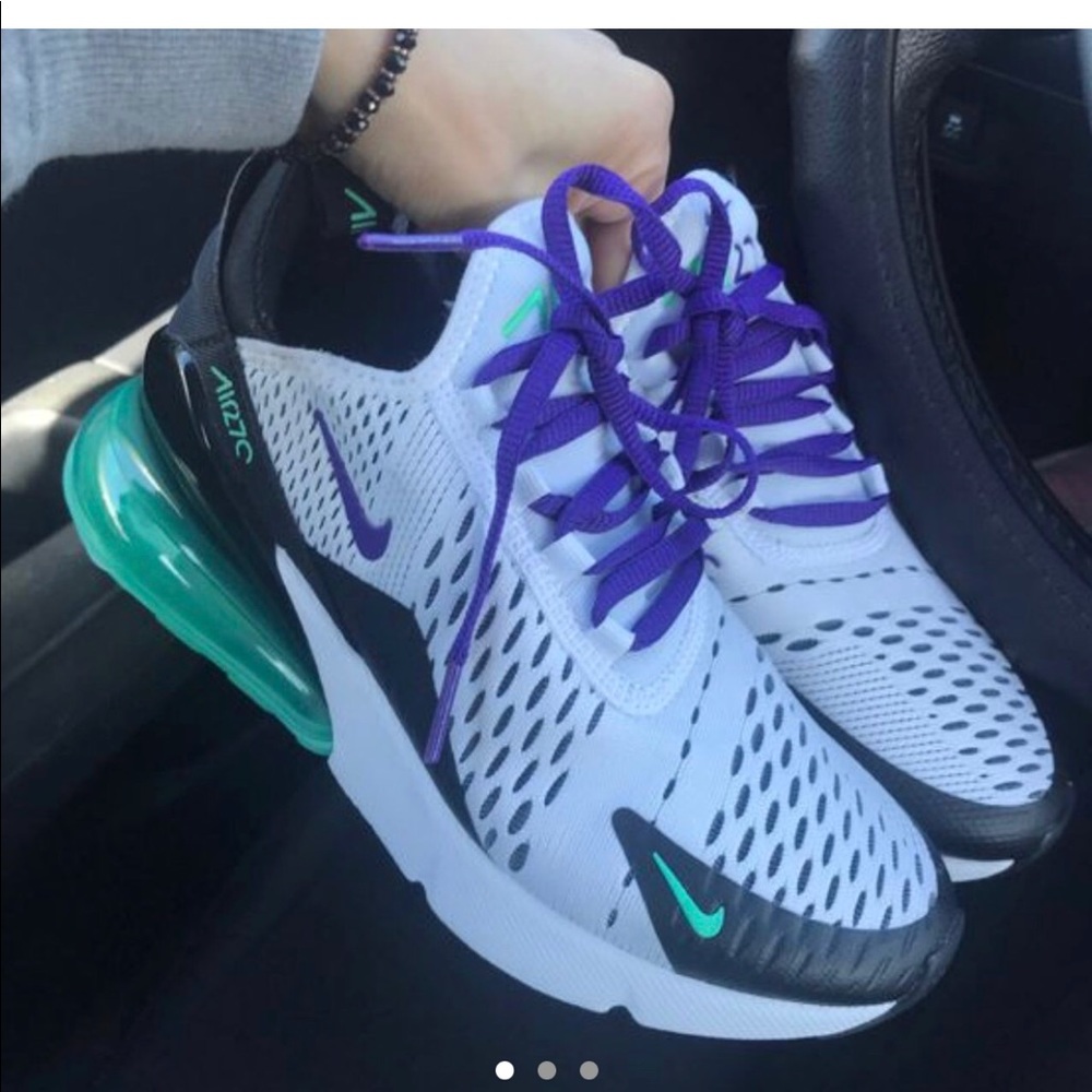Nike 270